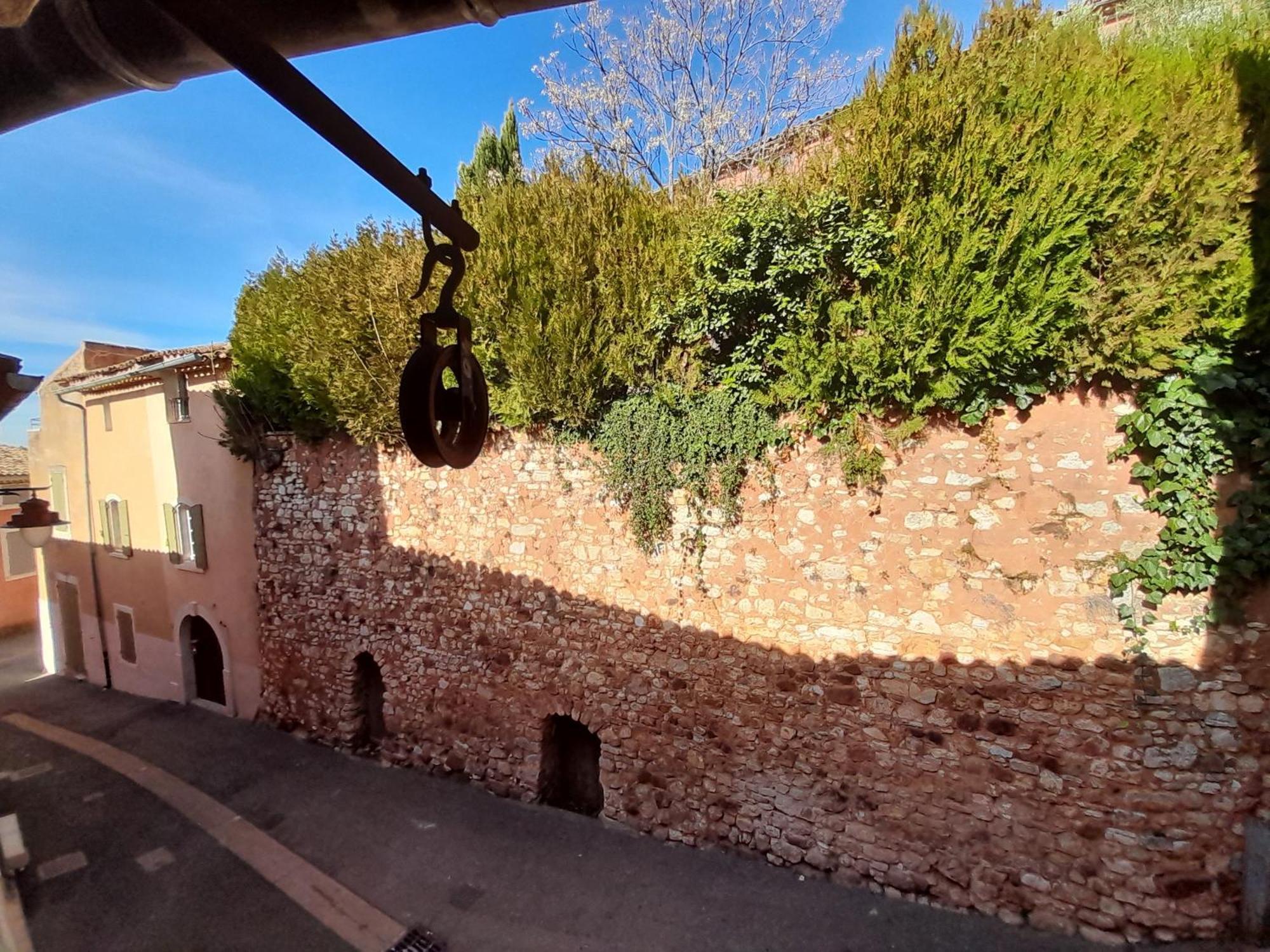 L'Atelier Au Coeur Du Village Roussillon  Bagian luar foto